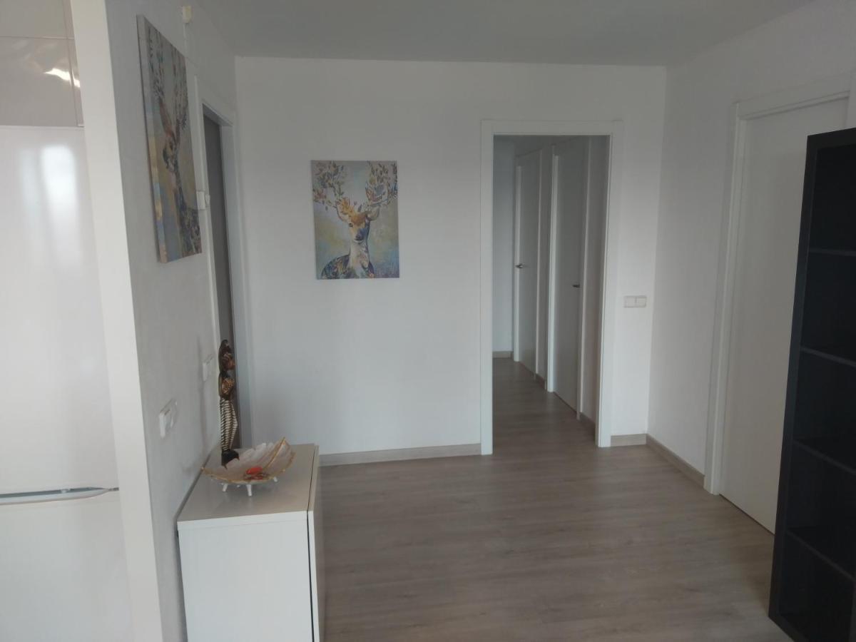 Luxury Apartment Accommodation, Next To Beach & Train Station Calella Exterior photo
