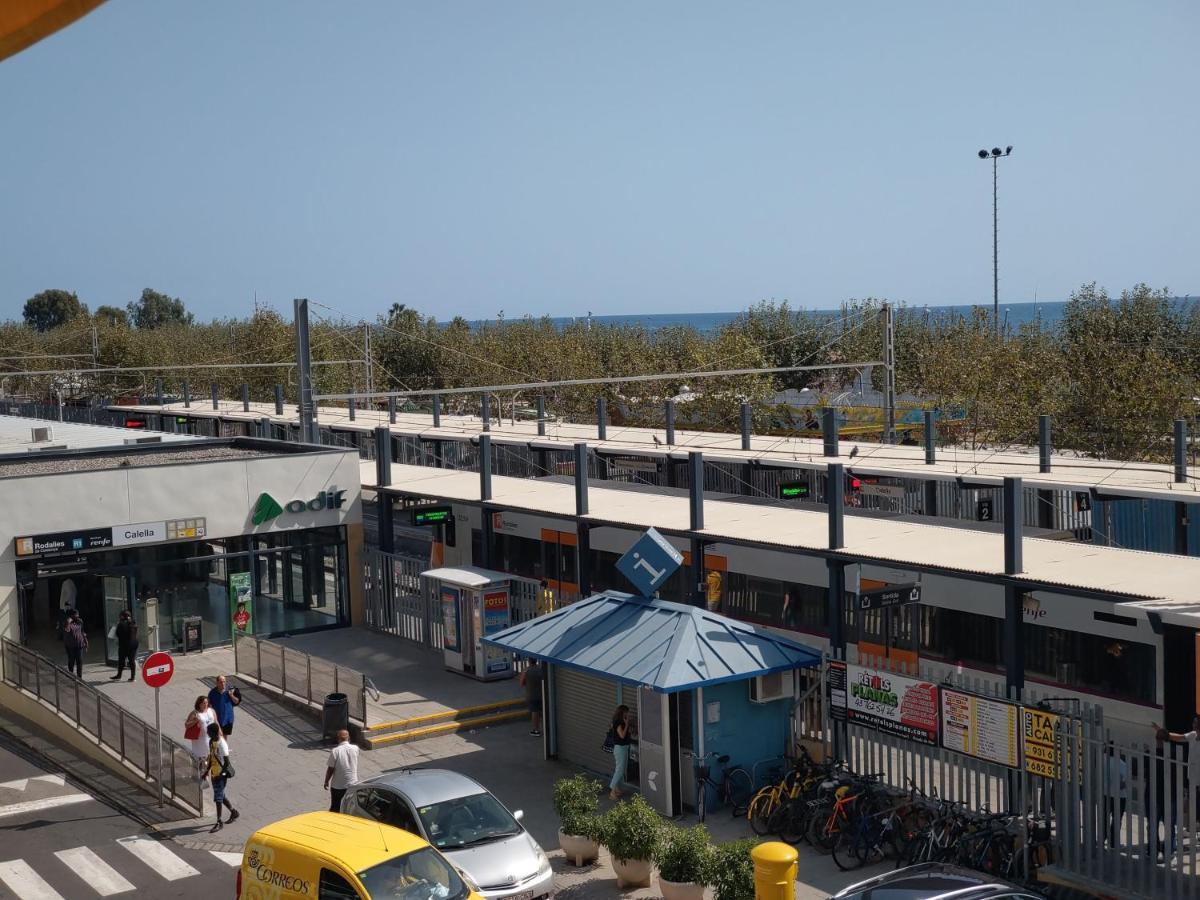 Luxury Apartment Accommodation, Next To Beach & Train Station Calella Exterior photo
